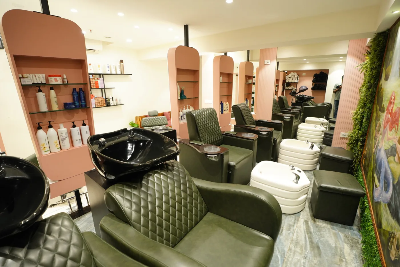 Training stations inside Chetana's Beauty Lounge, Kankanady, Mangalore
